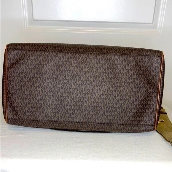 Michael Kors Jet Set Travel Extra-Large Signature Logo Duffel Bag - Picture 8 of 15